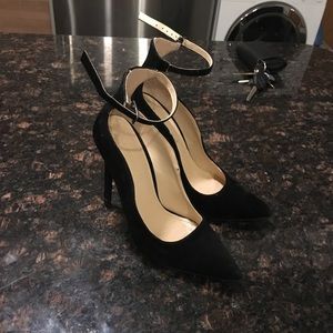 Lulus black high heels